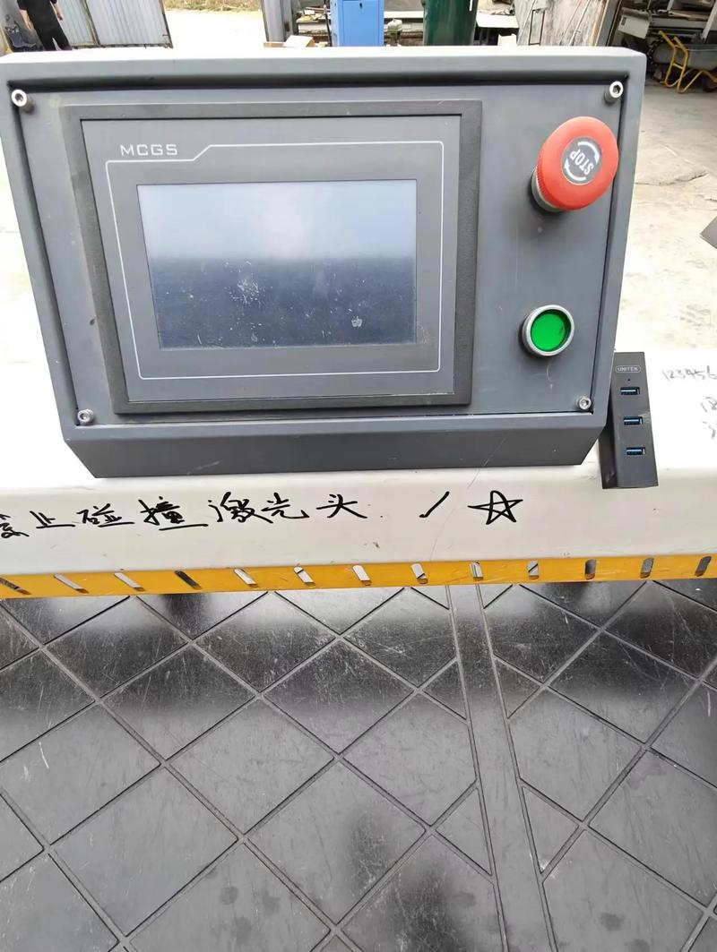 急售精品二手單頭激光側(cè)孔機(jī),美國邦納激光頭,價(jià)格不高,支持掃